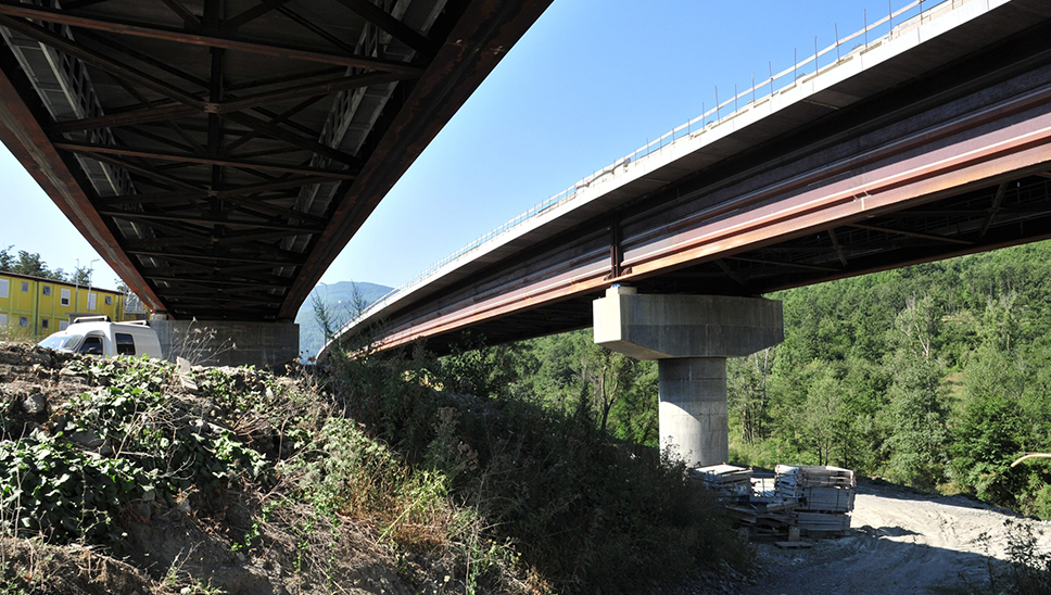 2-ITALY-SASSO-MARCONI-BARBERINO-DEL-MUGELLO-HIGHWAY-Sparvo-scaled
